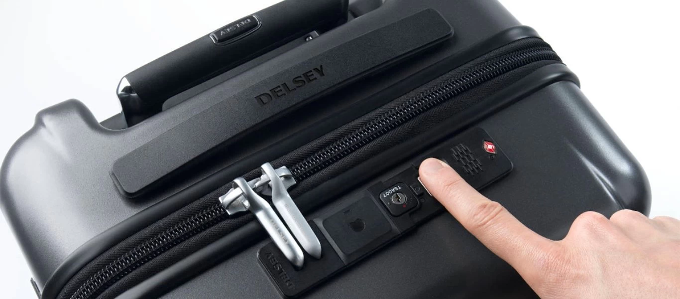 Λιμάνι Μυτιλήνης: Ευφάνταστος αλλοδαπός κρύφτηκε μέσα σε... βαλίτσα (φώτο)